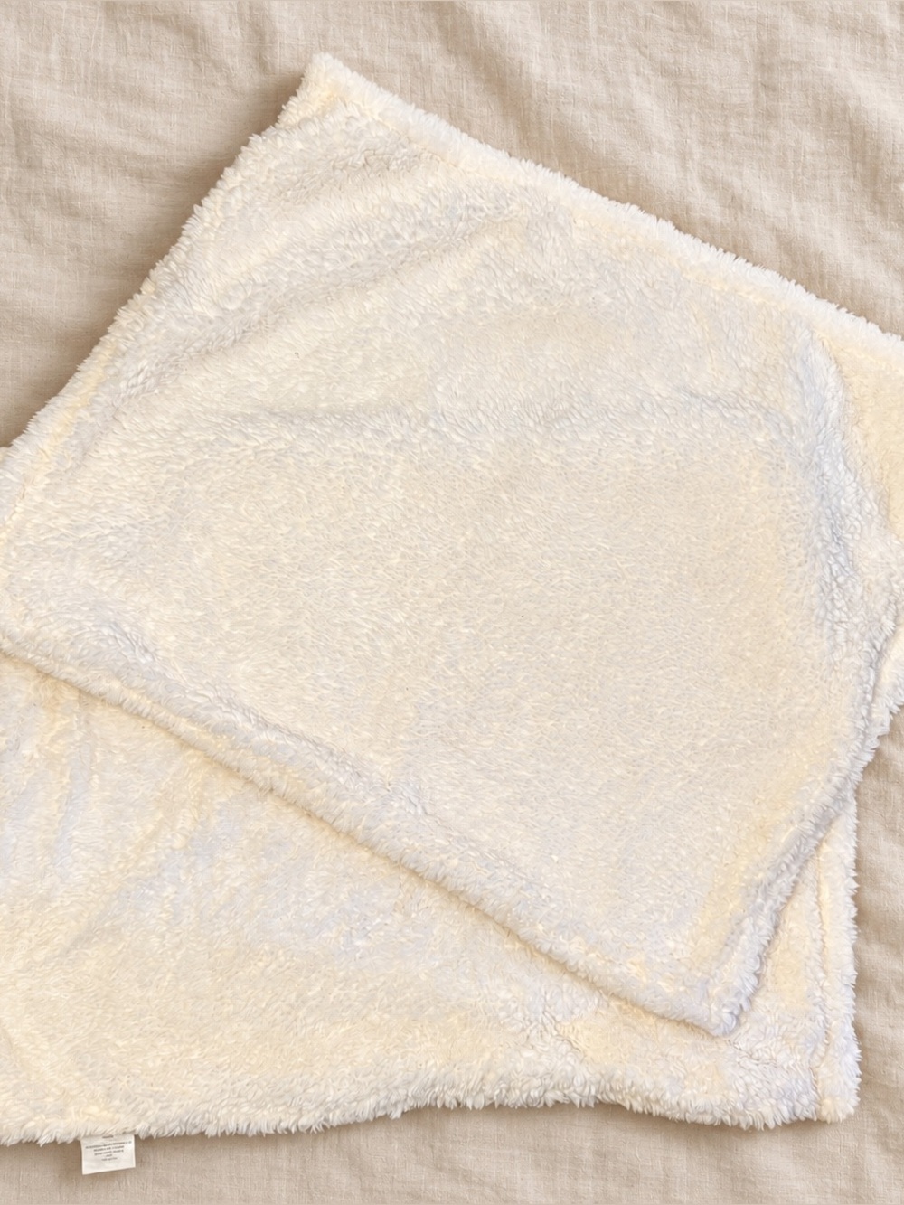 Soft fuzzy UGG pillowcases - Queen size